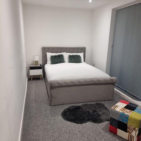 Classic 2 Bed Apartment In Oldkent Road London Luaran gambar