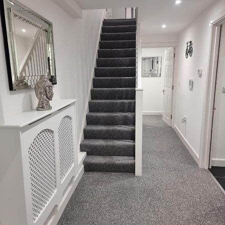 Classic 2 Bed Apartment In Oldkent Road London Luaran gambar