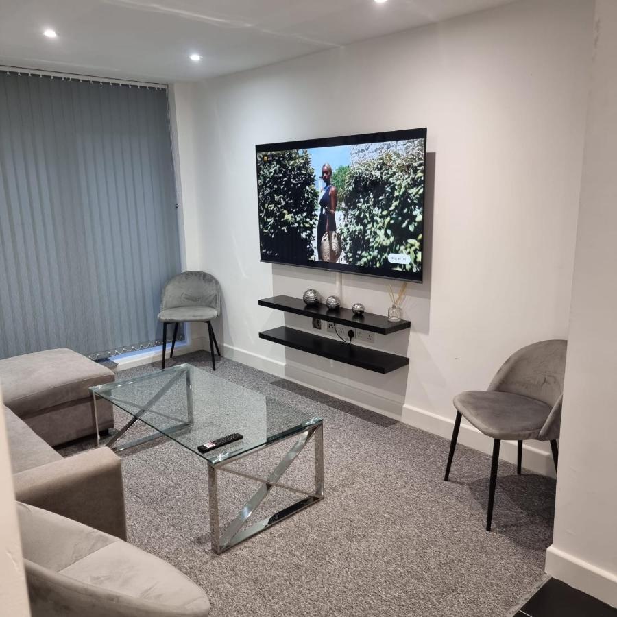 Classic 2 Bed Apartment In Oldkent Road London Luaran gambar