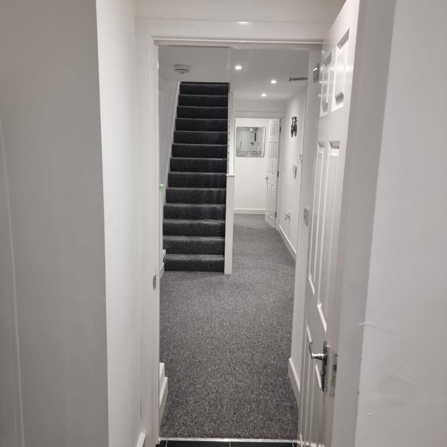 Classic 2 Bed Apartment In Oldkent Road London Luaran gambar