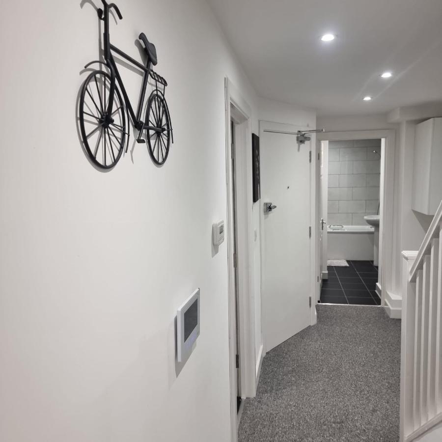 Classic 2 Bed Apartment In Oldkent Road London Luaran gambar