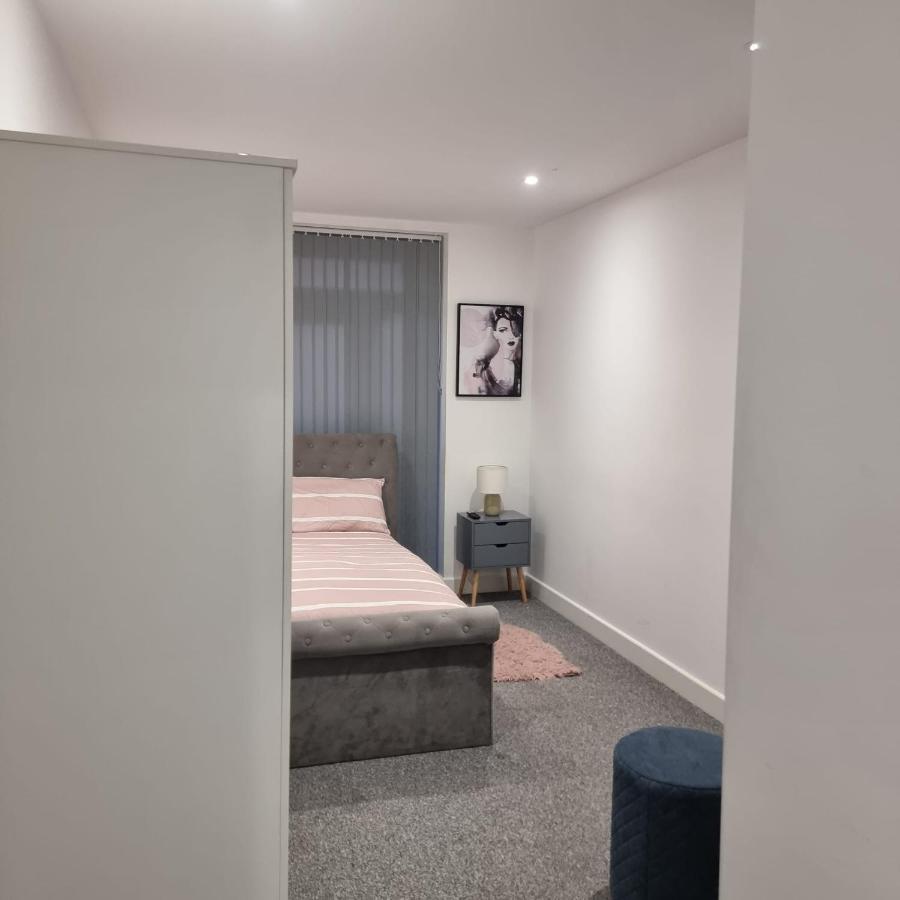 Classic 2 Bed Apartment In Oldkent Road London Luaran gambar
