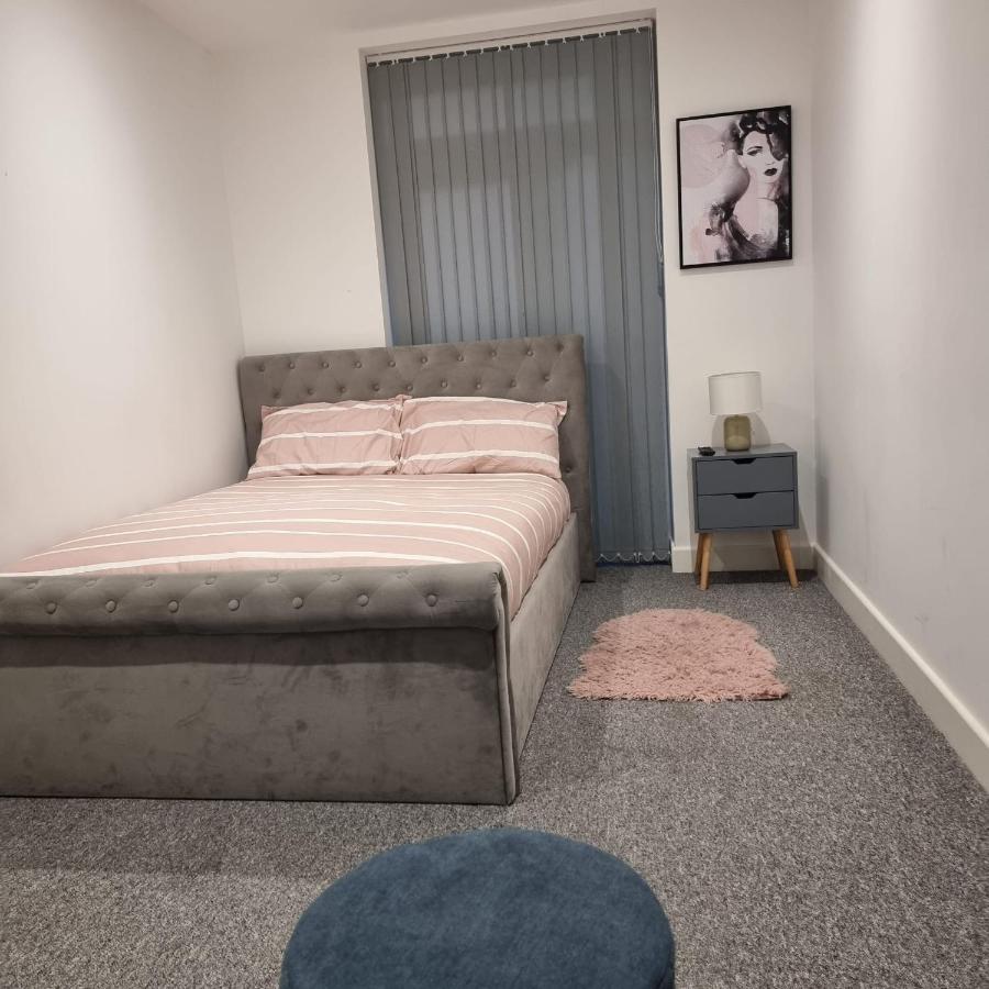 Classic 2 Bed Apartment In Oldkent Road London Luaran gambar