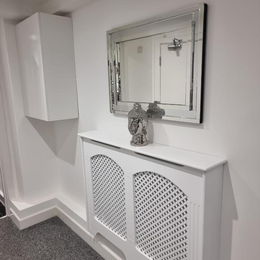 Classic 2 Bed Apartment In Oldkent Road London Luaran gambar