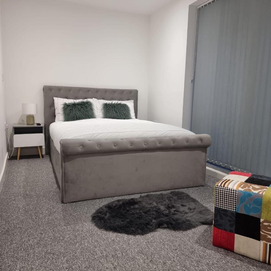 Classic 2 Bed Apartment In Oldkent Road London Luaran gambar